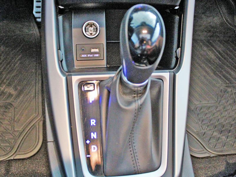 Hyundai New Elantra 2014. Lanzamiento en Chile