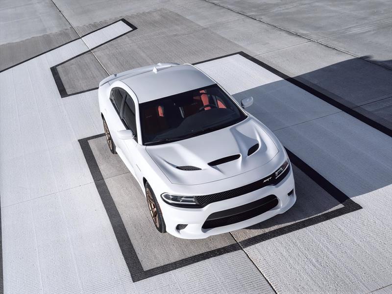 Dodge Charger SRT Hellcat 2015