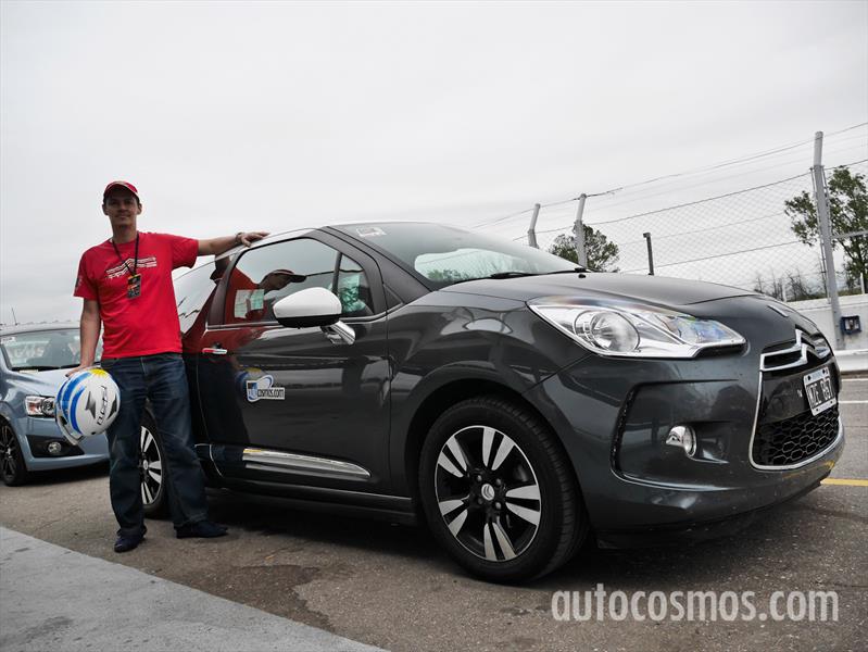 Hernando Calaza, Editor de Autocosmos