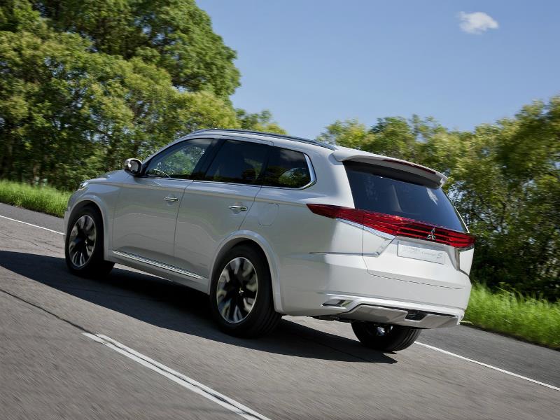 Mitsubishi Outlander PHEV Concept S