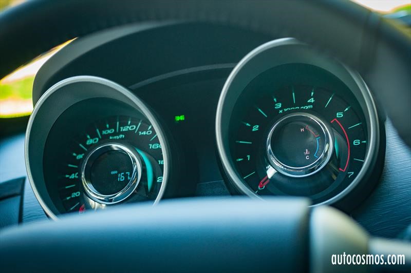 Mahindra XUV500 6AT Bencina - Lanzamiento en Chile