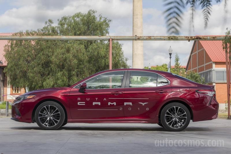 Toyota Camry 2018