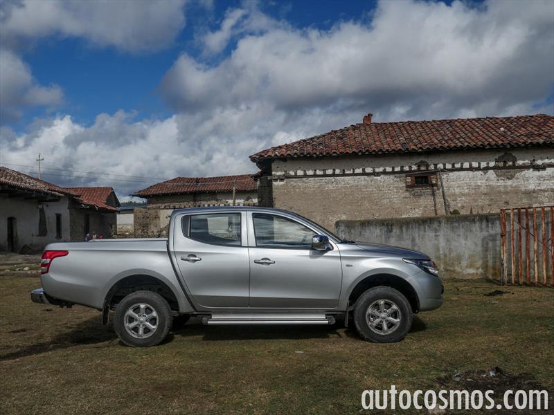 Nissan NP300 vs Toyota Hilux vs Mitsubishi L200