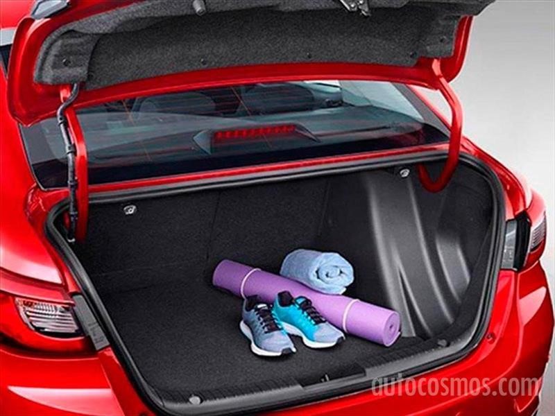 Mazda 2 Sedán 2019