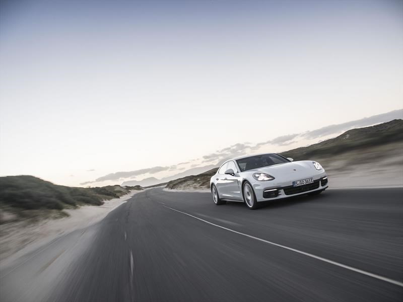 Porsche Panamera 4 E-Hybrid
