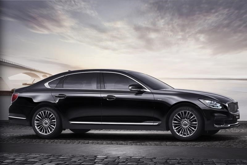 Kia K900 2019