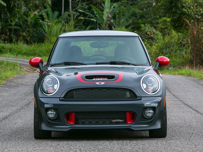 MINI John Cooper Works GP 2013 a prueba