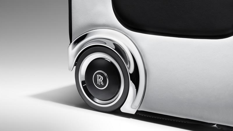 Wraith Luggage Collection