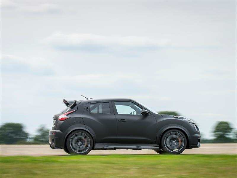 Nissan Juke-R 2.0
