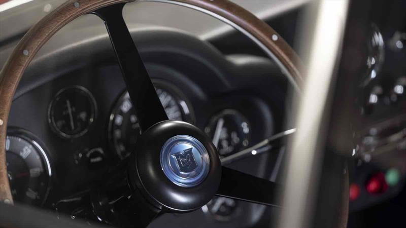 Aston Martin DB4 GT Zagato Continuation