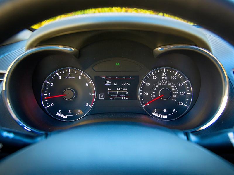 Mejores interiores 2013: Kia Forte