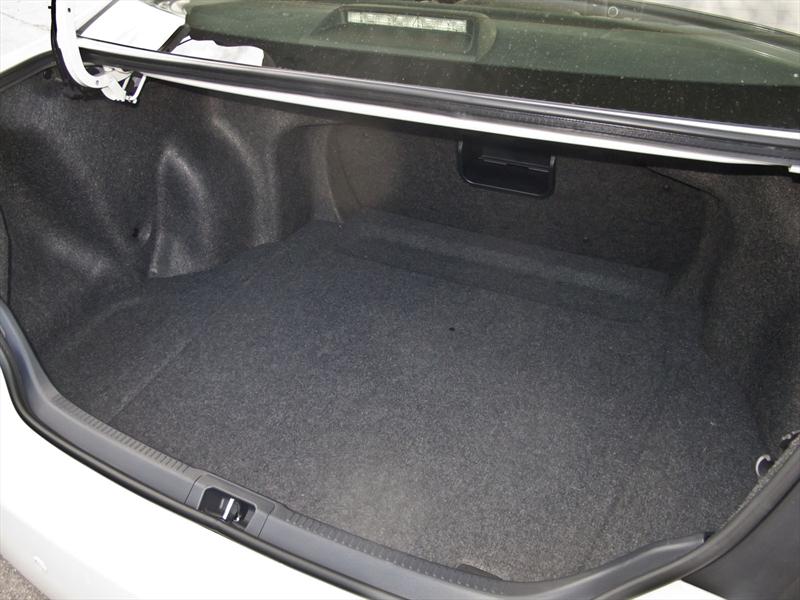 Toyota Camry V6 a prueba