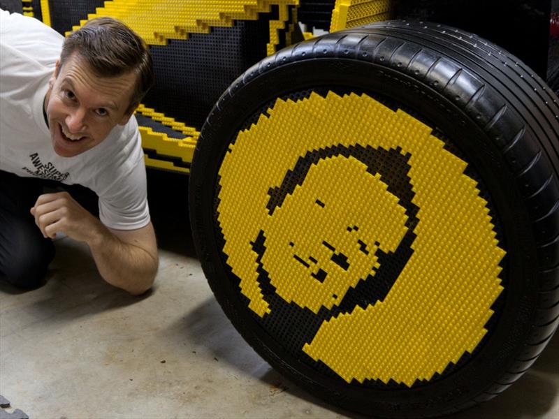 Un Hot Rod de Lego a escala real que funciona