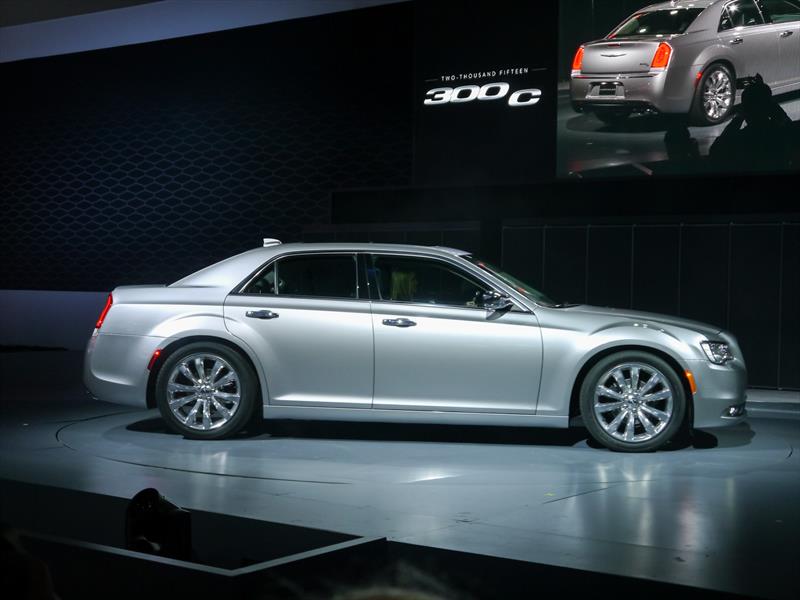Chrysler 300 2015