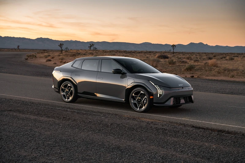 Kia EV4 2026