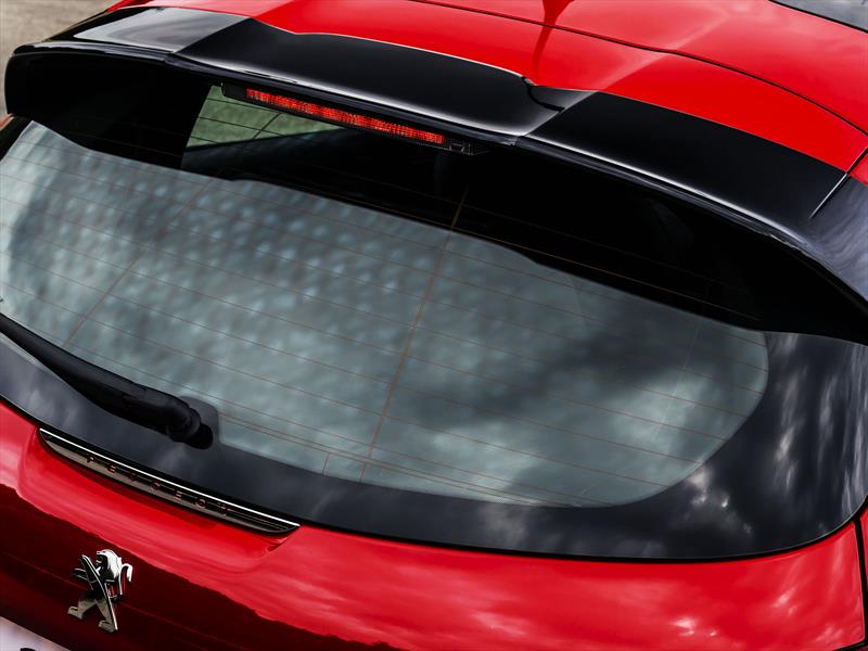 Nuevo Peugeot 208 GT