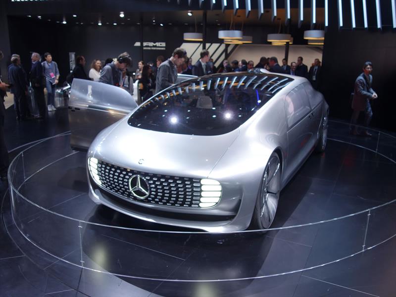 Mercedes-Benz F 015 Luxury in Motion Concept