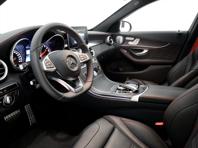 Mercedes-Benz C450 AMG por Brabus