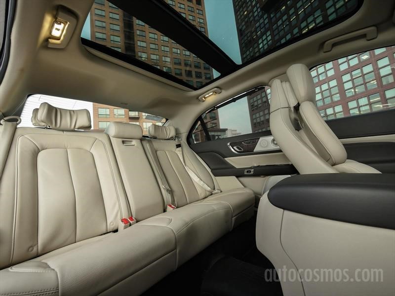 Lincoln Continental 2018