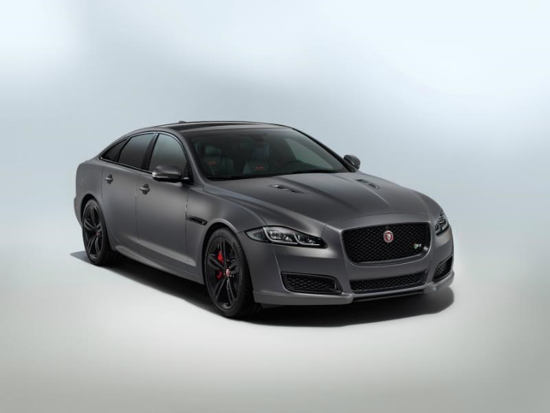 Jaguar XJR575