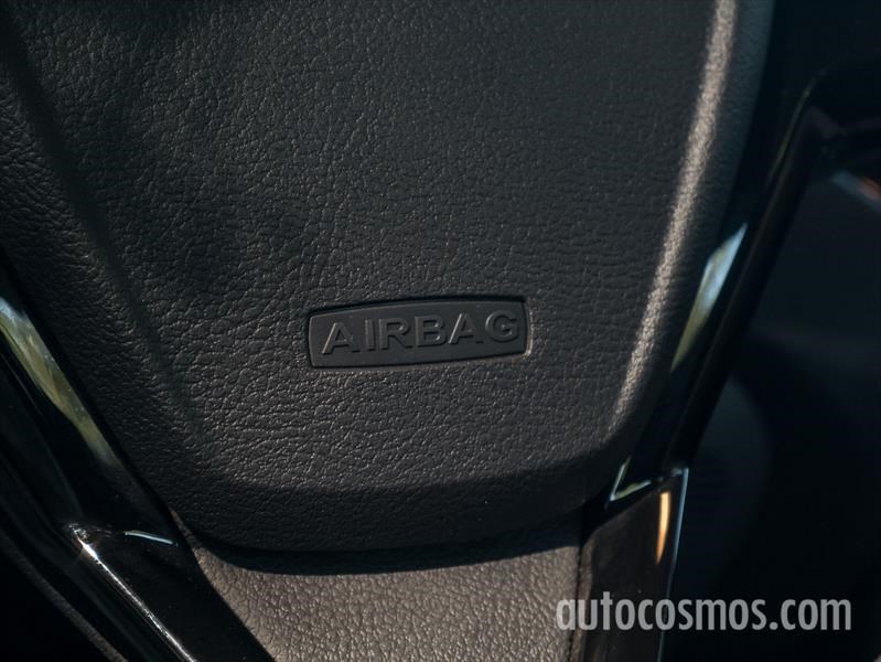 Ford Ka+ (sedán) a prueba