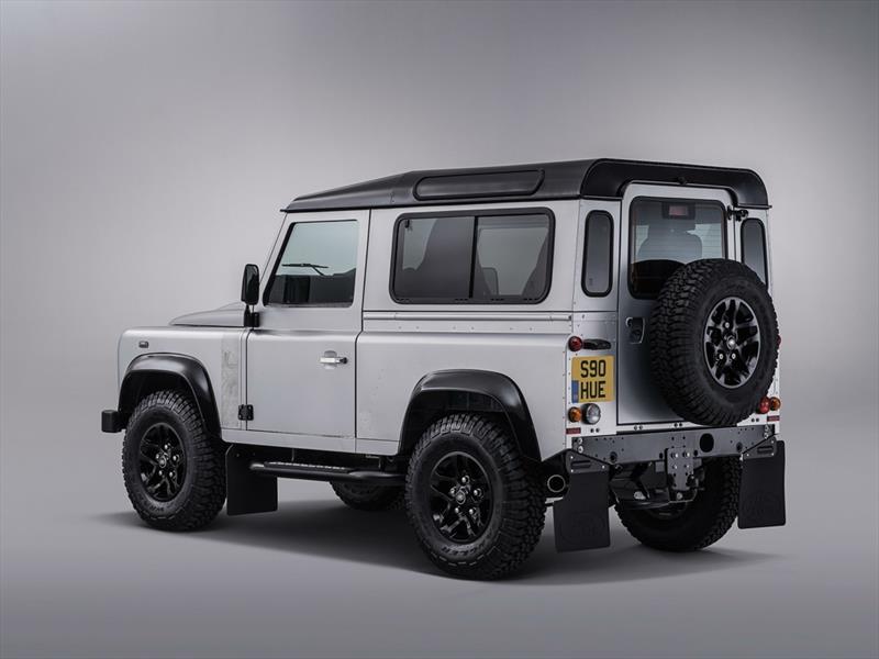 Land Rover Defender 2,000,000