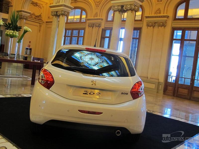 Manejamos el nuevo Peugeot 208