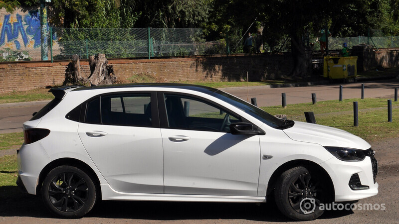 Test Chevrolet Onix RS 1.0T manual