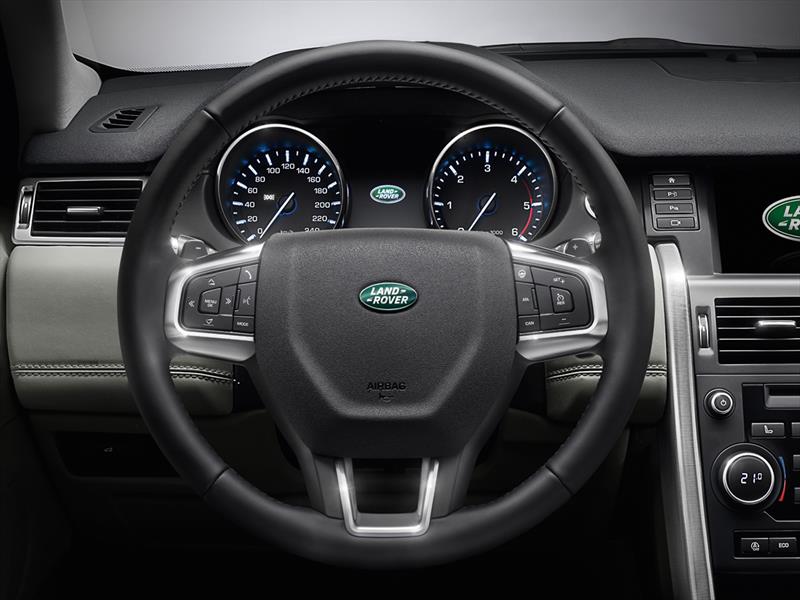 Land Rover Discovery Sport 2015