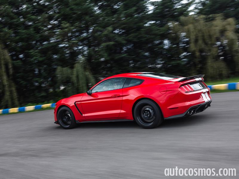 Ford Shelby Mustang GT350 2016