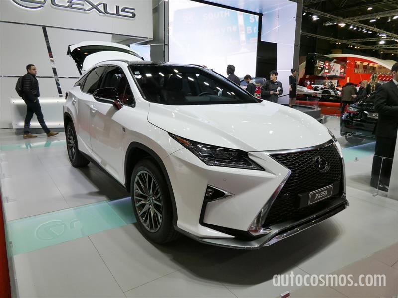 Toyota en el Salón de Buenos Aires 2017