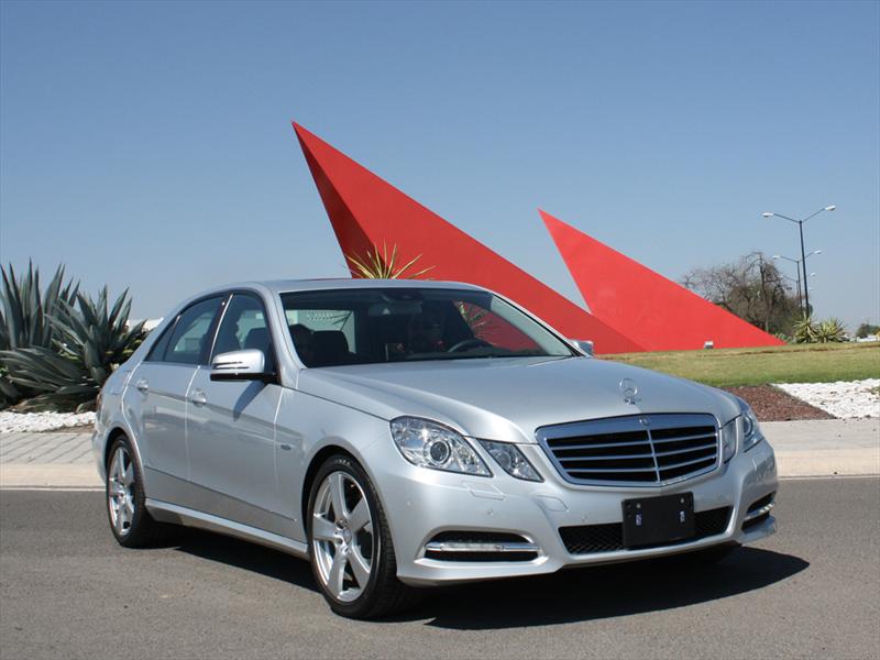 Mercedes-Benz E250 CGI Avantgarde 2012 a prueba