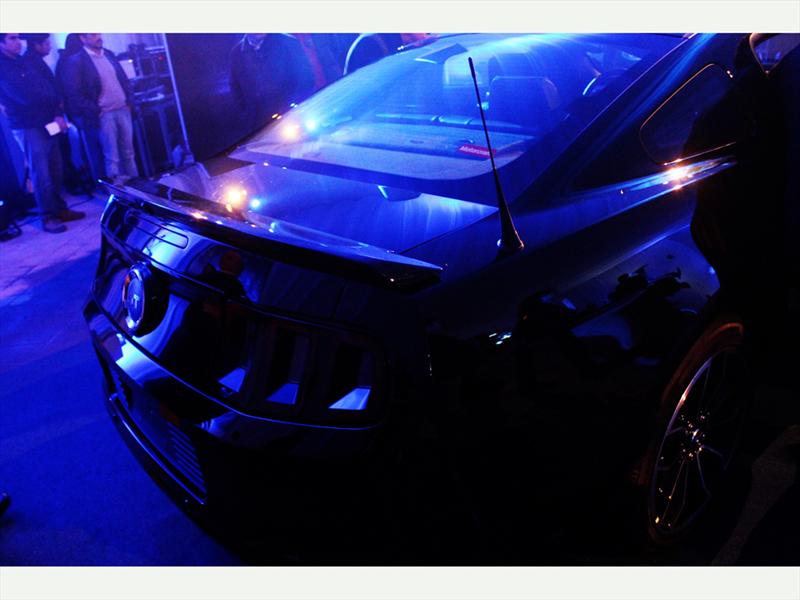 Ford Mustang 2013. Lanzamiento en Chile