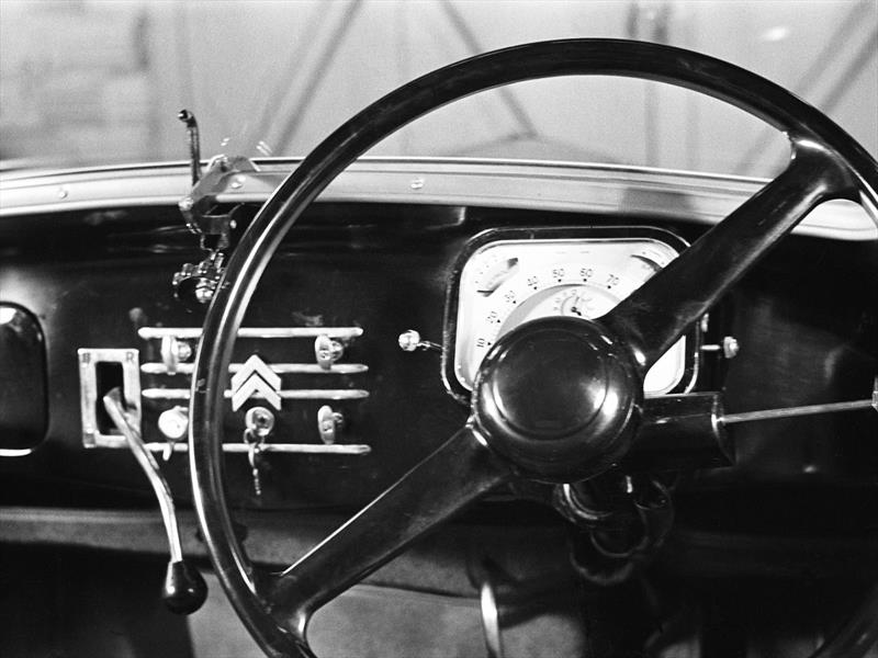 El Citroën Traction Avant cumple 80 años