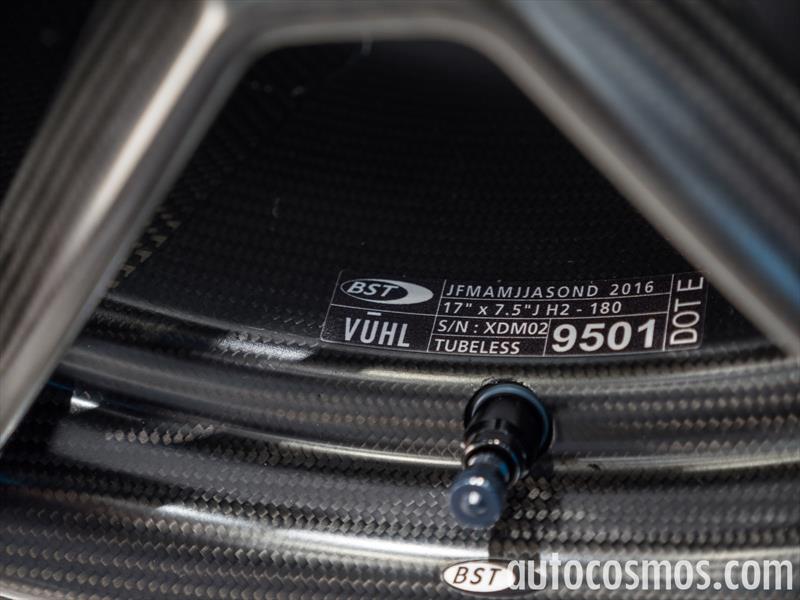 Showroom VUHL Automotive Ciudad de México