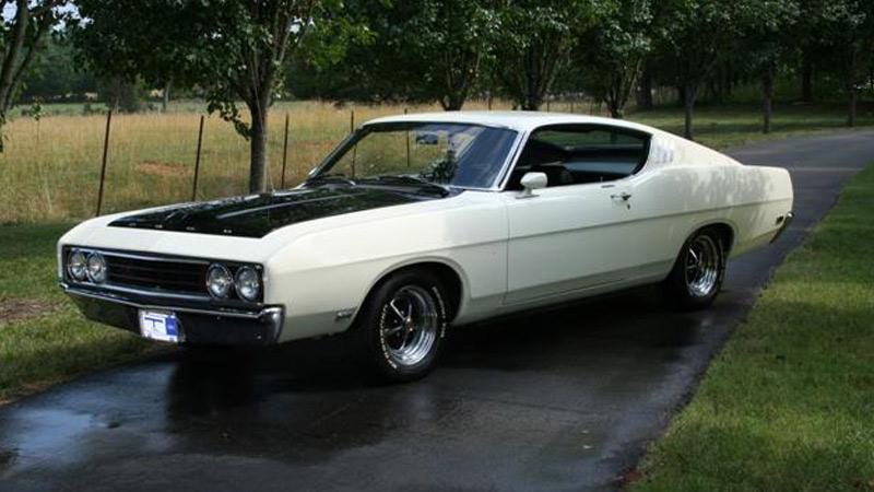 Top 10: Ford Torino Talladega 1969