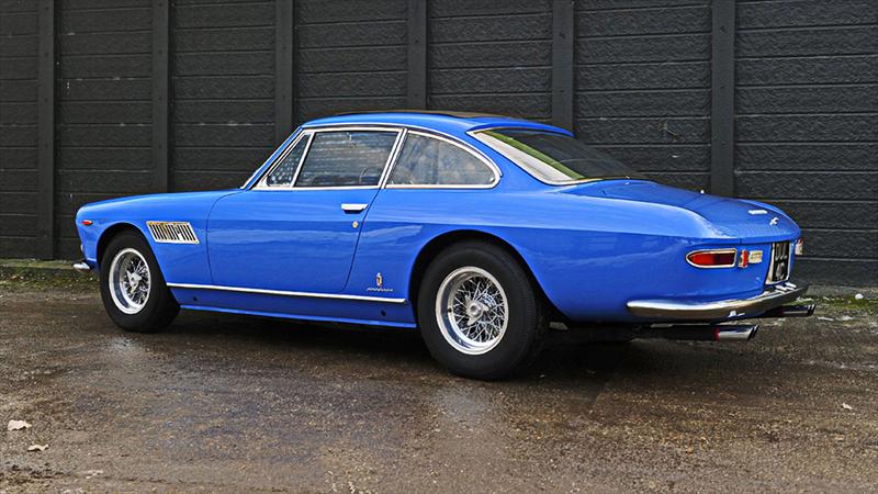 Ferrari 330GT 2+2 de John Lennon