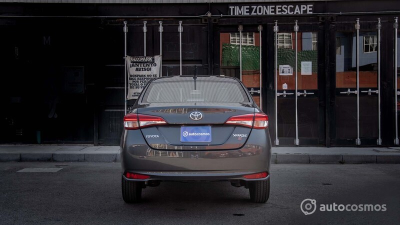 Toyota Yaris Sedán 2021 a prueba