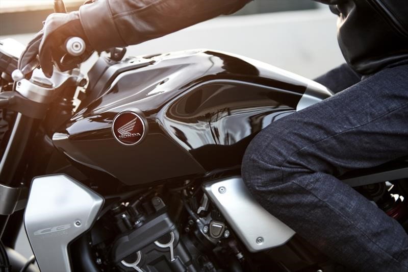 Honda Neo Sports Cafe CB300R y CB1000R