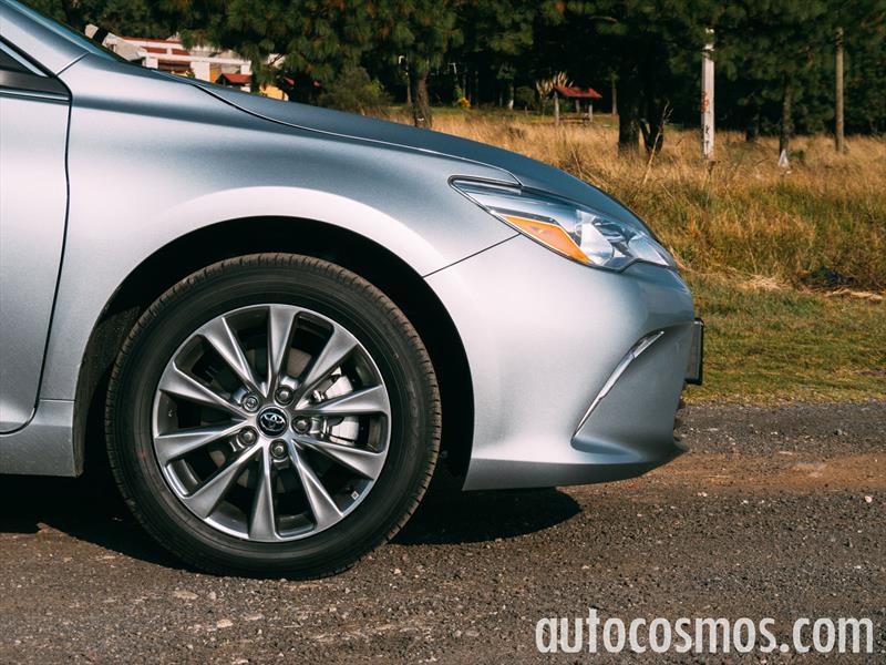 Toyota Camry 2015