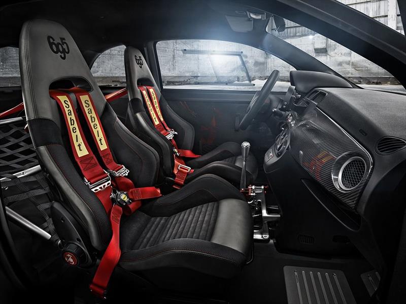 Abarth 695 Biposto