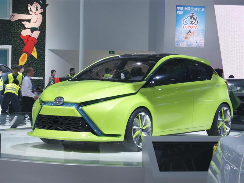 Toyota Dear Qin concepts debutan en Beijing 2012