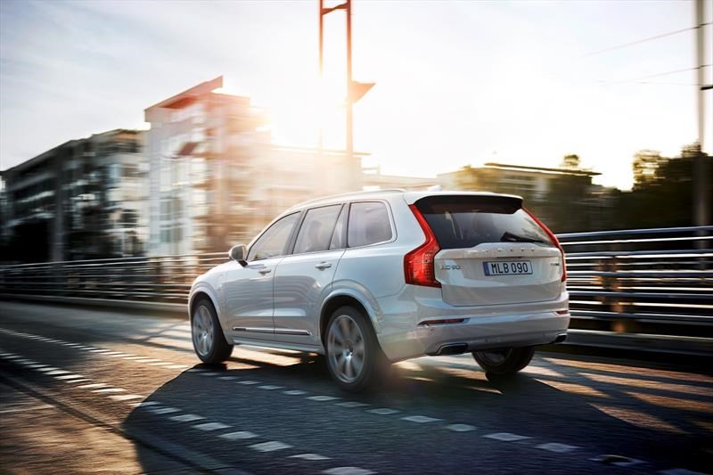 Volvo XC90 T8 2017