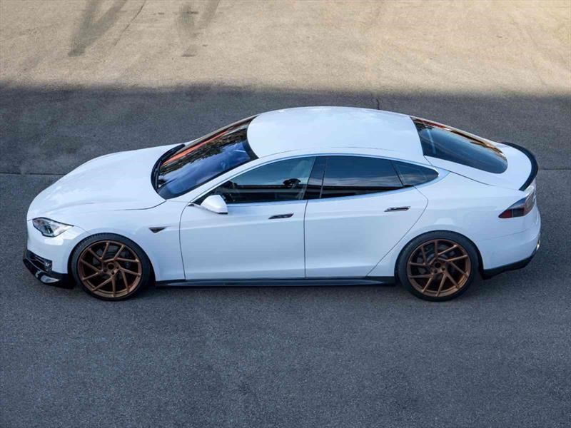 Tesla Model S por Novitec
