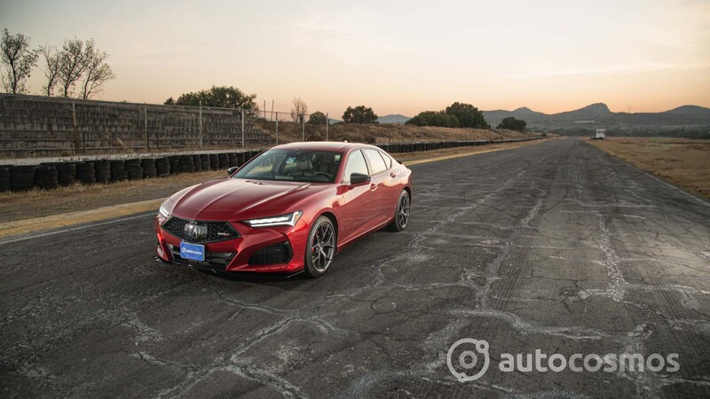 Acura  TLX Type S 2022 a prueba