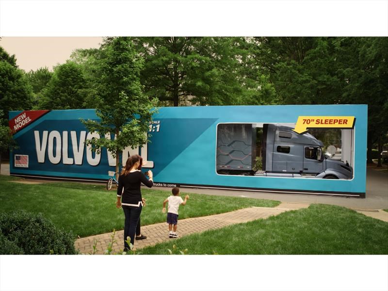 Volvo Trucks unboxing Récord Guinness