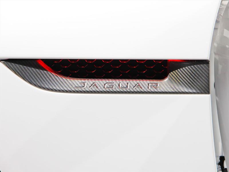 Jaguar CX-16 Concept Salón de Los Angeles