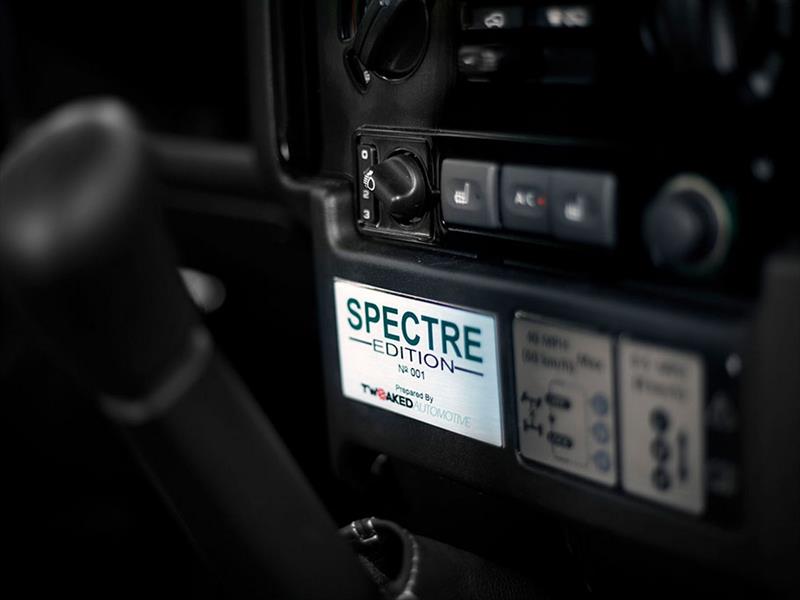 Spectre Edition Land Rover Defender 90