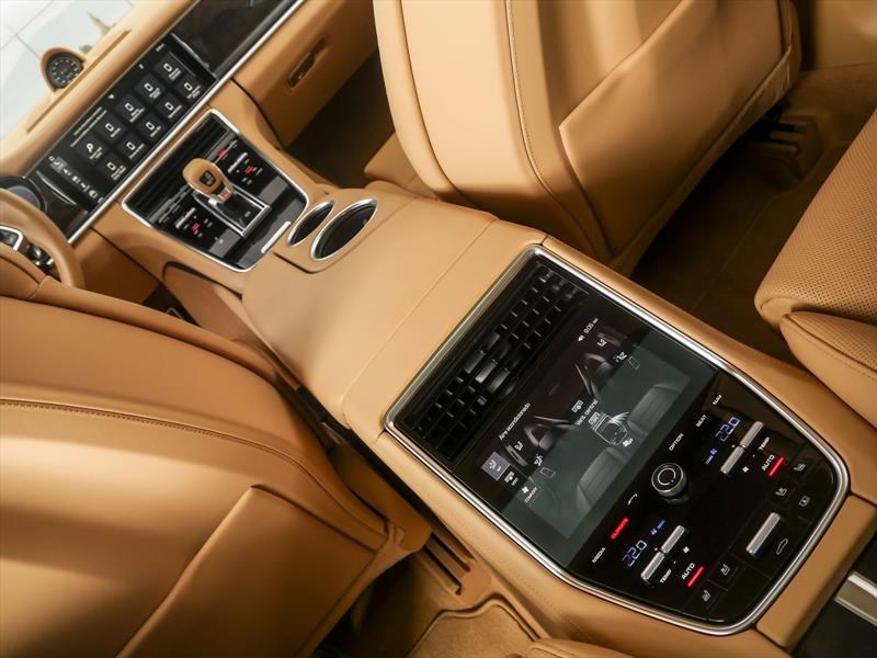 Porsche Panamera Turbo 2017