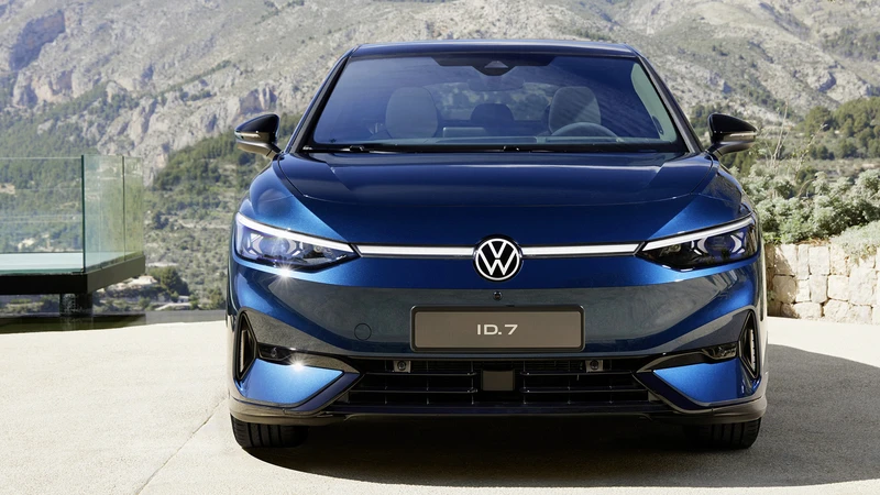 VW ID.7 debuta el sucesor eléctrico del Passat